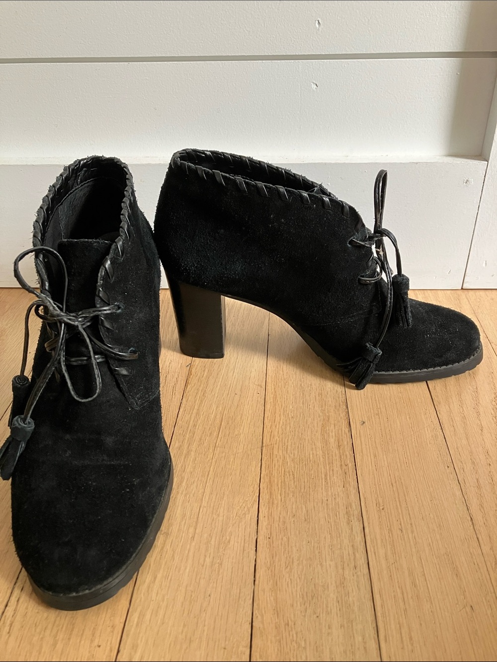 Lauren Ralph Lauren Black Suede Lace-Up Block Heel Ankle Booties 7